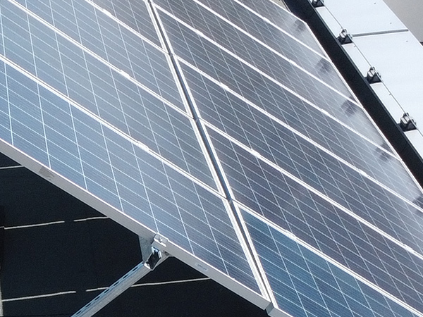 Fotovoltaická elektráreň v prístrešku